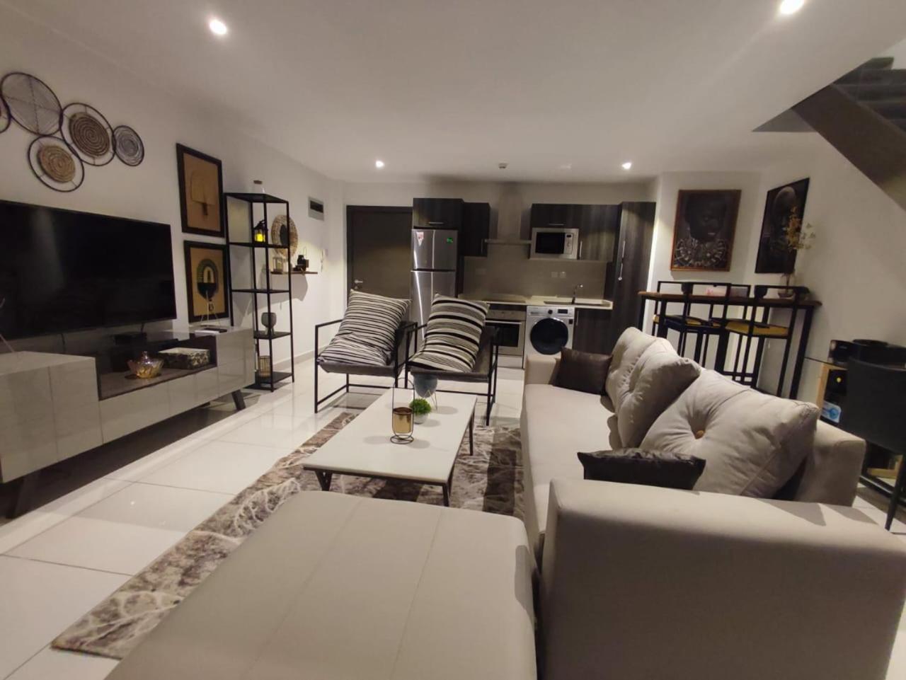 Accra Tranquil Homes, Embassy Garden ภายนอก รูปภาพ